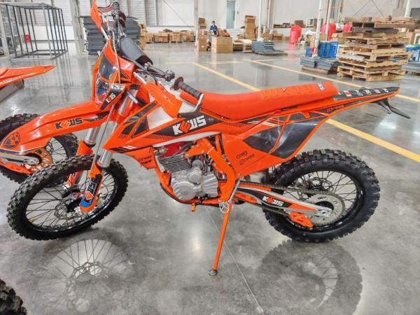 Мотоцикл KEWS K16 CB250-R (с прогрессией)